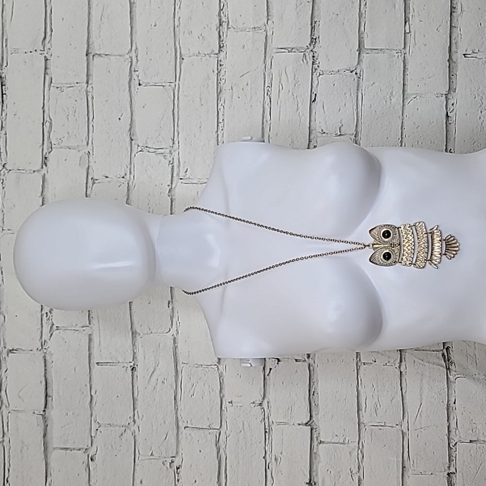 Aeropostale Whimsical Vintage Articulating Owl Pendant Adjustable Opera Necklace